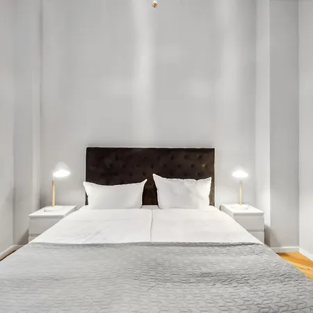 Comfy 2 Bedroom Charlottenburg * Berlin