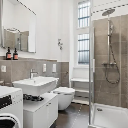 Appartamento Comfy 2 Bedroom Charlottenburg Berlino