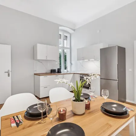 Comfy 2 Bedroom Charlottenburg Βερολίνο