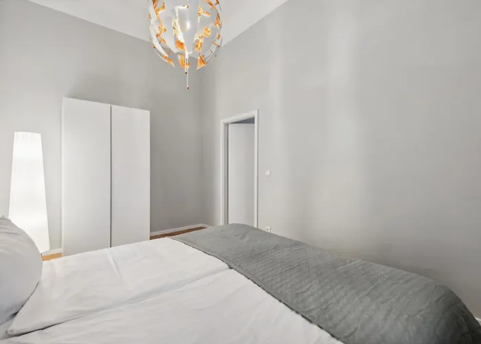 Comfy 2 Bedroom Charlottenburg برلين