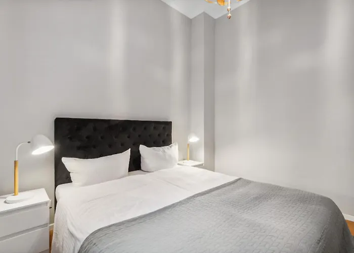 Comfy 2 Bedroom Charlottenburg Apartamento